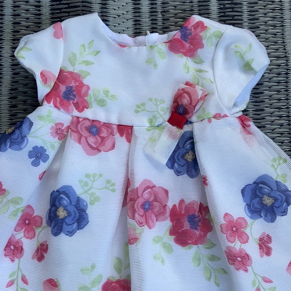 Beautiful mayoral dress - Picture 2 of 3